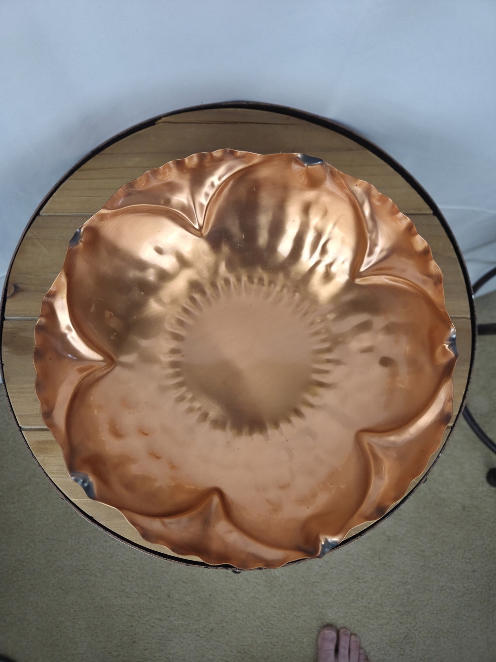 Gregorian..Hammered Copper Decorative Bowl - Warm Copper Tone - Picture 4 of 7